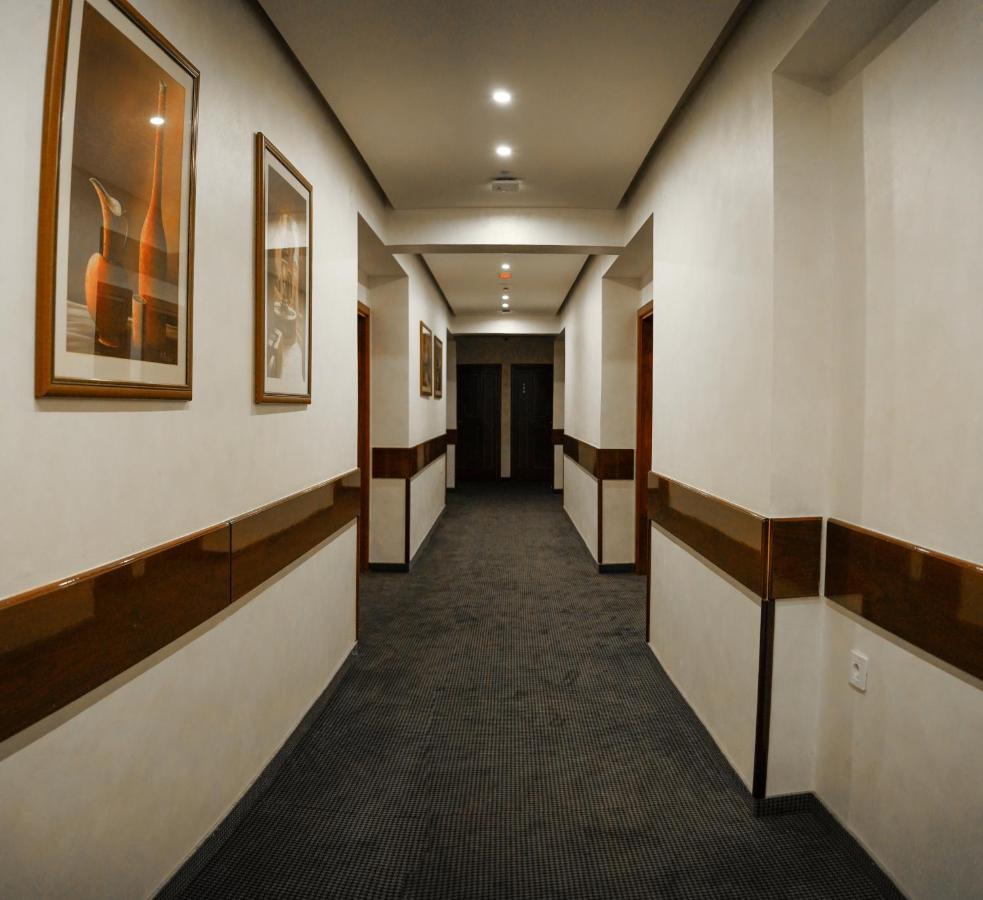 Hotel Laktaši Buitenkant foto