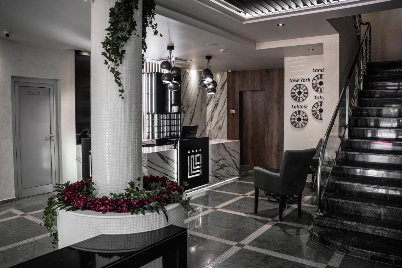 Hotel Laktaši Buitenkant foto