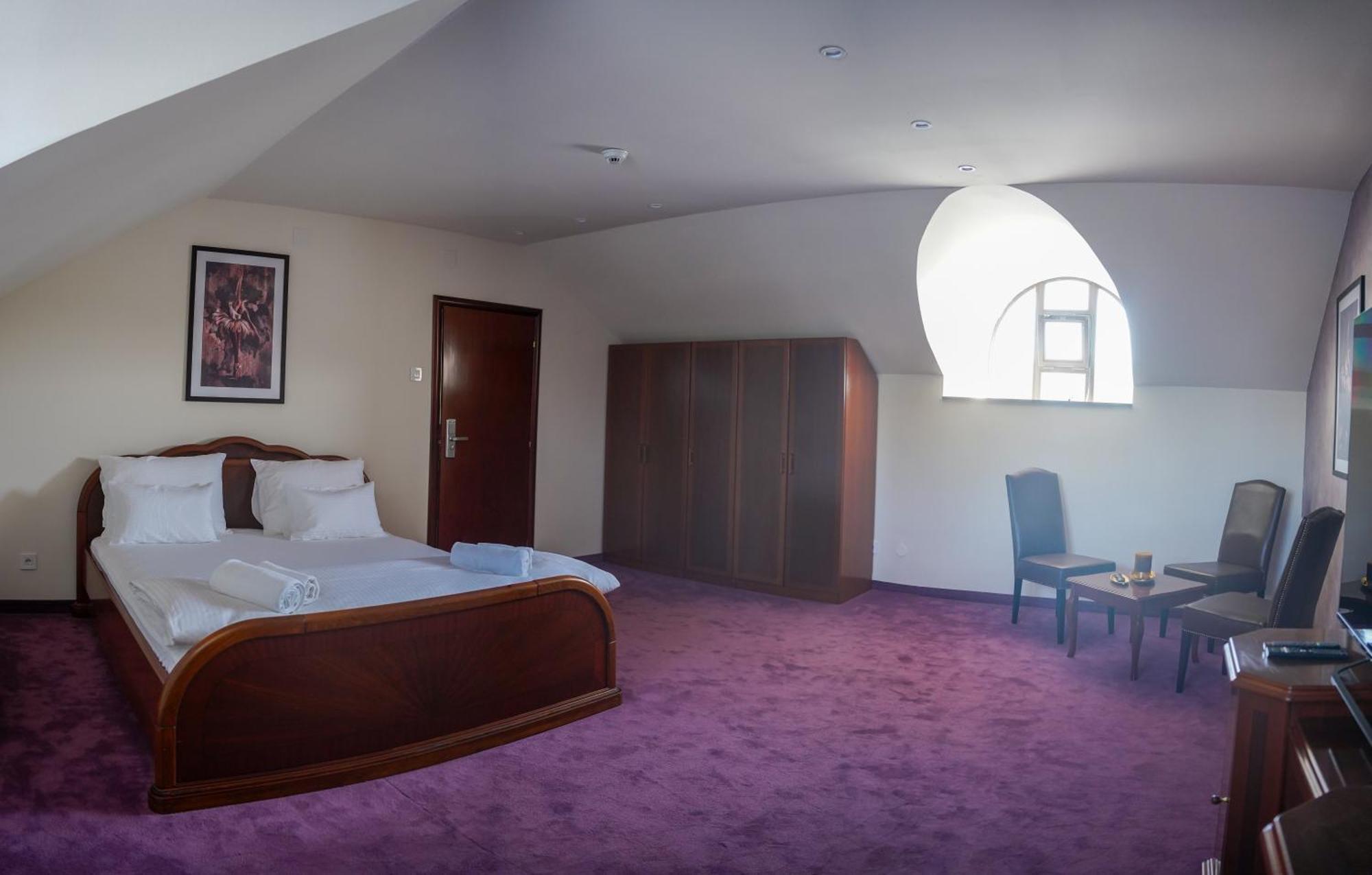 Hotel Laktaši Buitenkant foto